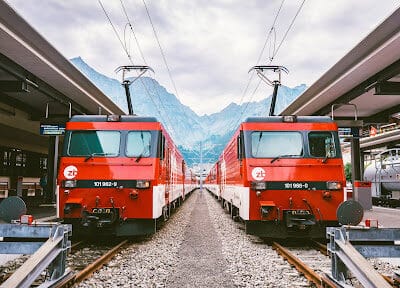 Devon-Alexis-Travel-Trains-vs-Planes